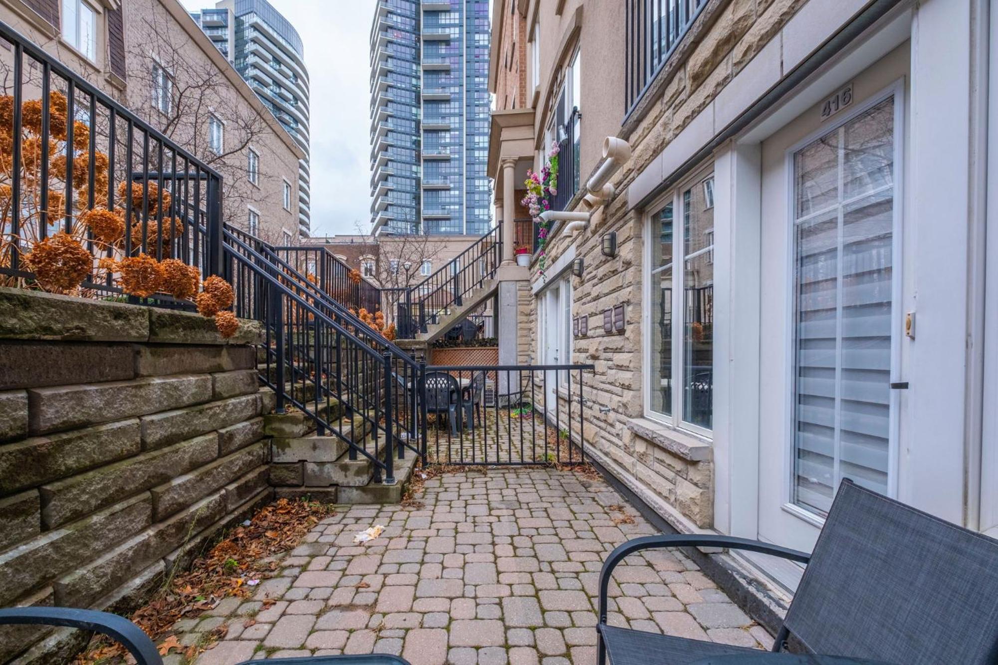 Liberty Village Townhouse Toronto Exterior foto